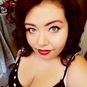 Meet your Posher, Janessa